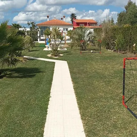 Alojamento Renato&santiago Holiday home *