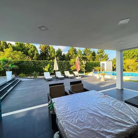 Alojamento Renato&santiago Holiday home *
